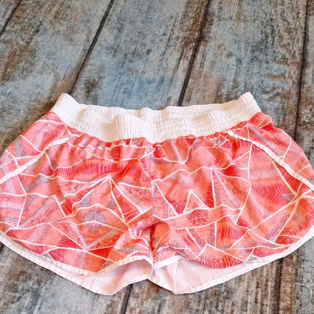 🔥🔥$8.00 Champion Pink/White Athletic Shorts Geometric Design. Size XL